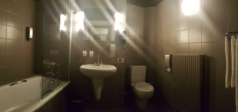 Hotel Le Chantecler Брюссель Екстер'єр фото